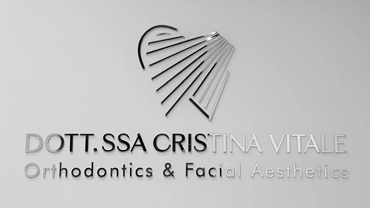 Studio-dentistico-dottoressa-Cristina-Vitale-Roma (12)